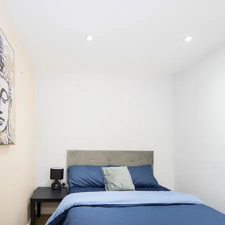 Cosy One Bedroom Flat - Fantastic Location Apartment