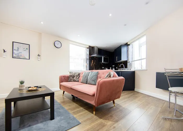 Cosy One Bedroom Flat - Fantastic Location * Leeds (West Yorkshire)