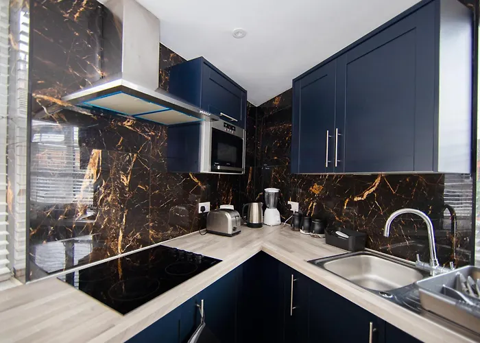 Cosy One Bedroom Flat - Fantastic Location * Leeds (West Yorkshire)