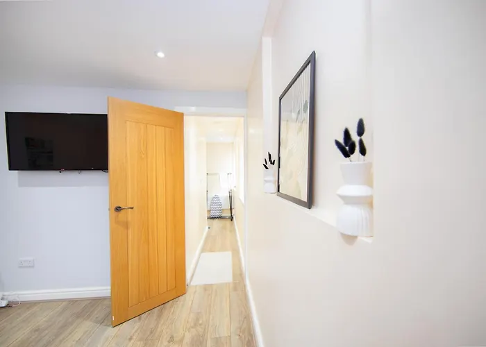 Cosy One Bedroom Flat - Fantastic Location * Leeds (West Yorkshire)